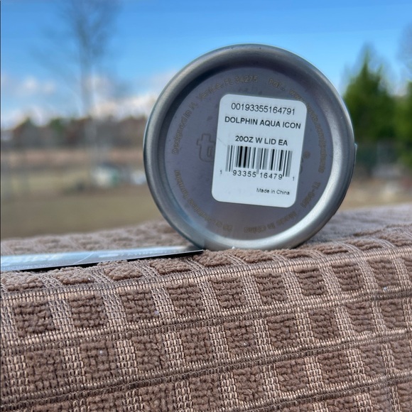 Tervis Aqua Dolphin Tumbler - Picture 6 of 7